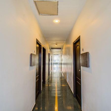 Sivamurugan Hotels クンバコナム エクステリア 写真