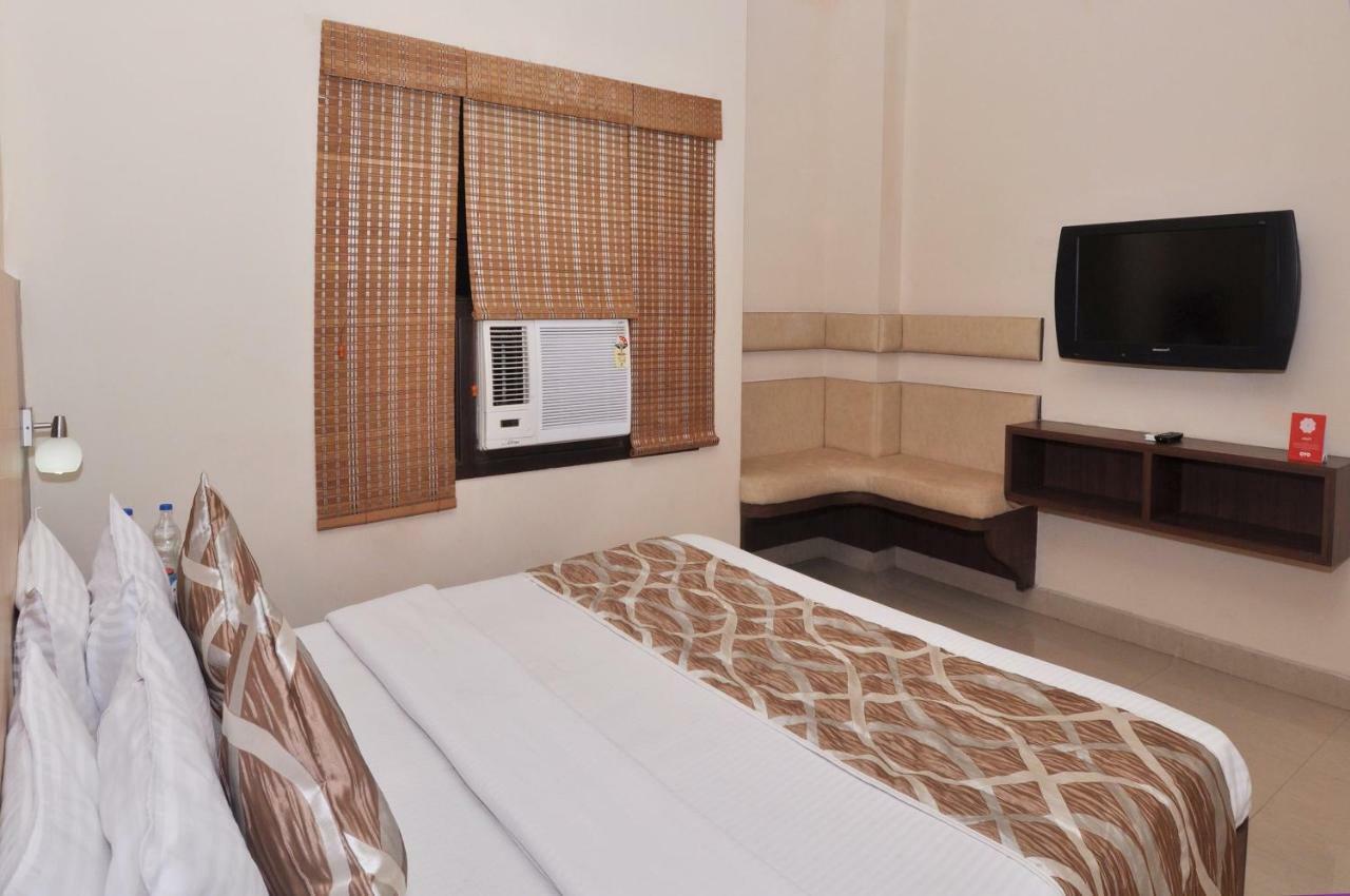 Sivamurugan Hotels クンバコナム エクステリア 写真